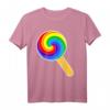 Lollipop Shirt – Buntes Candy T-Shirt mit Regenbogen-Saugnapf, Perfekt als Halloween-Kostüm oder Süßigkeiten-Liebe Geschenk