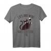 Cats And Wine Make Everything Fine - Lustiges Katzen- und Weinliebhaber T-Shirt für Weinabende & Weinfeste