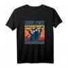 Pew Pew Madafaka Katze T-Shirt mit Pistole - Lustiges Sommer Damen Top für Katzenliebhaberinnen, Geschenke für Katzenmama, Papa, Weihnachten & Geburtstag