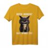 Guten Morgen Sehr dünnes Eis Schwarze Katze Morgen Grump T-Shirt – Humorvolles Schlafshirt für Katzen- und Kaffee-Liebhaber, Langschläfer & Sarkastische Freunde