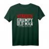 Warnung: Grumpy Old Man May Be Angry And Flatulent T-Shirt – Lustiges Geschenk für Papas, Großeltern, Rentner & Senioren mit Humor