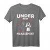 Under New Management Ball & Chain Ehe Hochzeit Fun Shirt - Lustiges Geschenk für Verheiratete, Ehemänner und Ehefrauen
