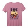 Lächeln statt Hecheln - Motivations T-Shirt für E-Bike und Mountainbike Fahrer, stylisches Statement für Radliebhaber & Trendsetter