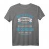 Lustiges Trockenbauer TShirt mit Spruch - 'Reicht mir das Werkzeug ihr Narren, seine Majestät der Trockenbauer möchte schaffen' für Bauarbeiter, Handwerker & Geschenke