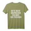 Bitte nicht ansprechen ich habe eine Freundin T-Shirt – Lustiges Partyshirt für Junggesellenabschied, Geburtstag & Partnergeschenk
