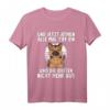 Lustiges Yoga T-Shirt mit deutschem Schäferhund - 'Und jetzt alle tief einatmen und die Idioten nicht mehr' Humorvolles Spruchshirt