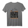 Lass uns Fremde bleiben - Schwarzer Humor Ironie T-Shirt für Misanthropen, Menschenhasser & Ironiefans