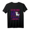 Damen 60. Geburtstag T-Shirt mit Spruch 'Ich bin über 60 helfen Sie mir auf mein Einhorn' – Lustiges Geschenk für Frauen ab 60