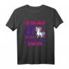 Damen 60. Geburtstag T-Shirt mit Spruch 'Ich bin über 60 helfen Sie mir auf mein Einhorn' – Lustiges Geschenk für Frauen ab 60