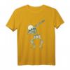 Skillet Totenschädel T-Shirt mit Dabbing Pose – Lustiges Halloween Kostüm & Geschenk für Dabbing Liebhaber, Familie & Medizinisches Personal