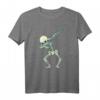 Skillet Totenschädel T-Shirt mit Dabbing Pose – Lustiges Halloween Kostüm & Geschenk für Dabbing Liebhaber, Familie & Medizinisches Personal