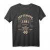 HapDeer Geschenk für Mann & Frau - Legendär seit September 1981 Vintage T-Shirt für Jubilar, Oma, Opa, Eltern & Freunde