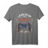 Leveled Up To Uncle Est 2022 - Lustiges Gaming T-Shirt als Geschenk für neue Onkel, Verlobte & Junggesellinnenabschied