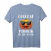 Coolster Kürbis im Patch Kinder T-Shirt | Lustiges Halloween Motiv mit Kürbiskopf & Sonnenbrille