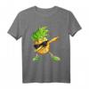 Ananas Sonnenbrille Sommer Urlaub T-Shirt - Lustiges Hawaii & Surfer Motiv für Strand & Tropen