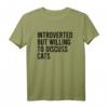Introverted But Willing To Discuss Cats T-Shirt – Lustiges Geschenk für Katzenliebhaberinnen und -liebhaber zu Geburtstag & Weihnachten