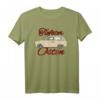 Tiefster Osten T-Shirt für DDR Kultauto-Liebhaber - Nostalgisches Design mit Zweitakt-Fahrzeugen, klassisch geschnitten