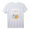 Herren Papa's Erster Vatertag T-Shirt mit Babyflasche und Bier - Lustiges Geschenk für den frischgebackenen Papa