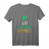 May Contain Whiskey - Lustiges Irish Whiskey Lover T-Shirt für St. Patrick's Day, Geburtstage & Weihnachten