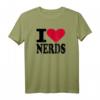 I Love Nerds T-Shirt mit rotem Herz – Klassisches Geek-Shirt für Nerds und Geeks, das deine Leidenschaft zeigt