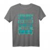Lass Mich Durch Ich Muss Aufs Sofa - Lustiges Spruch T-Shirt für Couch-Liebhaber und TV-Fans