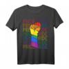 Gay Pride Monat T-Shirt mit Regenbogen, Kampffaust & Liebe ist Liebe - Unterstützung für LGBT Community & Pride Feierlichkeiten