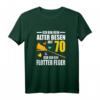 Alter Besen Junger Feger Frauen T-Shirt zum 70. Geburtstag - Lustige Geschenkidee für 70-Jährige Mütter, Freundinnen & Kolleginnen