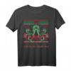 Festive Cthulhu - Lovecraftian Holiday T-Shirt mit Weihnachtsdesign von Jeremy Hwang für Horror- und Lovecraft-Fans