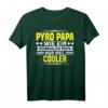 Pyro Papa Wie Normal Nur Cooler Silvester Feuerwerk T-Shirt – Lustiges Pyrotechnik Motiv für Feuerwerker, Pyrotechniker und Feuerwerksliebhaber