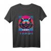 Lustiges Retro Waschbär T-Shirt im 80er & 90er Neon-Design - Vintage Synthwave Tier Shirt für Partygänger