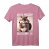 Guten Morgen! Dünnes Eis Kaffee Spruch T-Shirt – Lustiges Geschenk für Morgenmuffel, Schichtarbeiter & Katzenliebhaber