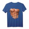 Lustiges Herren T-Shirt mit künstlichen, realistischen Bauchmuskeln – Fantastisches Fitnessstudio-Geschenk