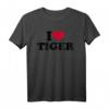 I Love Tiger T-Shirt mit rotem Herz für Wildlife- und Tiger-Fans auf Safari – Klassisch geschnitten, doppelt genähter Saum