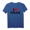 I Love Tiger T-Shirt mit rotem Herz für Wildlife- und Tiger-Fans auf Safari – Klassisch geschnitten, doppelt genähter Saum