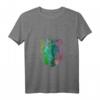 Löwenkopf im cool Batik Style T-Shirt mit V-Ausschnitt – Perfekt für Afrika- und Tierliebhaber, stylisches Geschenk für Safari-Fans