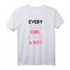 Every Cool Girl is Half a Boy Sommer T-Shirt - Lustiges Geschenk für starke Frauen & Sommerurlaub