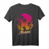 Miami 80er Sommer Strand Palme Sonnenuntergang T-Shirt - Retro tropisches Urlaubsdesign für Sommer, Strand und Urlaub