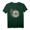 Libelle ruht auf einer Vintage-Uhr mit Rosen - Trendiges Natur- und Nostalgie T-Shirt im Hipster-Stil