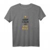Bleib ruhig und bleib agil T-Shirt – Motivierende Kleidung für Scrum Master, Agile Coaches, Entwickler & Teams