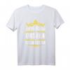 Alles wird gut! Ursula ist jetzt da! Personalisierter Prinzessinnen Vorname Ursula T-Shirt mit Krone – Lustiges Geschenk