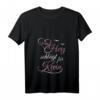 Damen Mein Herz Schlägt Für Kevin Valentinstag Hochzeitstag T-Shirt mit V-Ausschnitt - Persönliches Geschenk für Frau, Freundin & Ehepartner