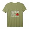 Finger Weg - Schon Vergeben T-Shirt für Vergebene - Humorvolles Valentinstagsgeschenk & Beziehungszeichen