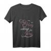 Damen Mein Herz Schlägt Für Jörg T-Shirt mit V-Ausschnitt – Personalisiertes Valentinstags- und Hochzeitsgeschenk für Deine Freundin oder Frau