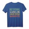 Herren T-Shirt 'Nothing Scares Me I Have Three Daughters' - Lustiges Vatertag Geschenk für Papa, Opa & Männer mit Humor