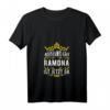 Damen T-Shirt mit V-Ausschnitt - Alles wird gut! Ramona ist jetzt da! Personalisiertes Prinzessinnen-Design mit Krone