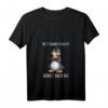 Lustiges Damen T-Shirt mit Pinguin Spruch - Ironisches Statement mit V-Ausschnitt, perfekte Geschenkidee für Freunde und Kollegen