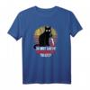 Lustiges Katzen mit Messer T-Shirt - Humorvolles Halloween-Statement-Shirt für Katzenliebhaber und Grusel-Fans