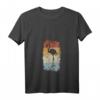 Damen Flamingo Retro T-Shirt mit V-Ausschnitt – Cooles Vintage Tier Motiv als Geschenkidee zum Geburtstag oder Weihnachten