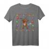 Lustiges Dabbing Rentier Rudolf Familienshirt zu Weihnachten - Fröhliches Weihnachtsmotiv mit Weihnachtskugeln & Gruß