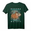 HapDeer Lion King Pumbaa Ugly Weihnachten Graphic T-Shirt – Offiziell lizenziertes Disney Fan-Shirt für Geburtstag & Weihnachten